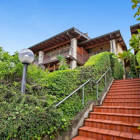 Grotten Loft With View & Pool - Happy דירה