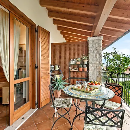 Grotten Loft With View & Pool - Happy טוסקולנו מדרנו