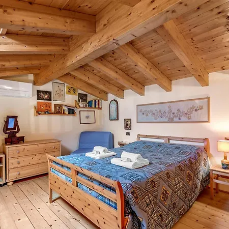 公寓 Grotten Loft With View & Pool - Happy 托斯科拉诺-马德尔诺